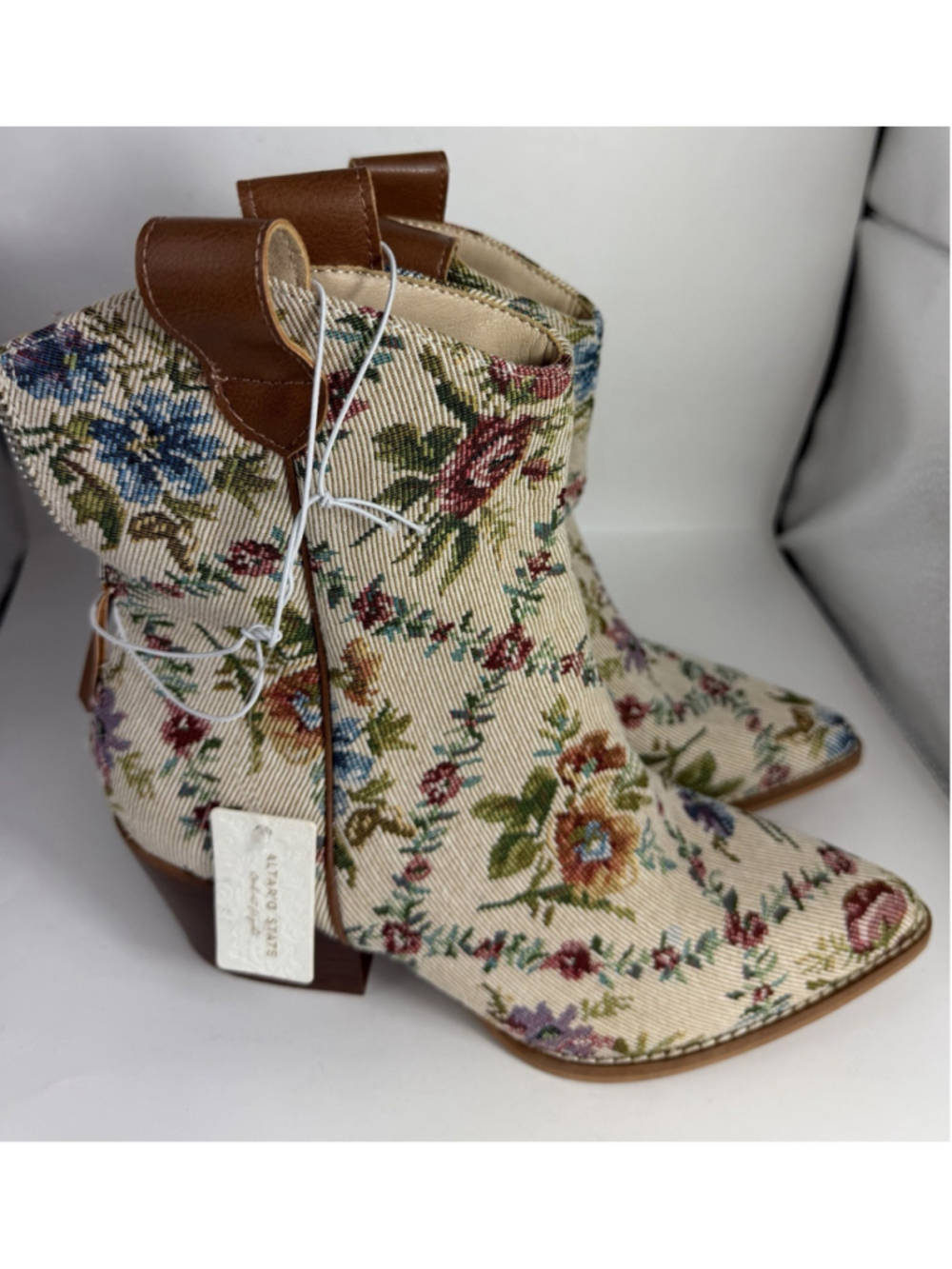 Altar'd State NEW Women 7 Demi Floral Ankle Cowboy Boots Multi Tapestry Western
